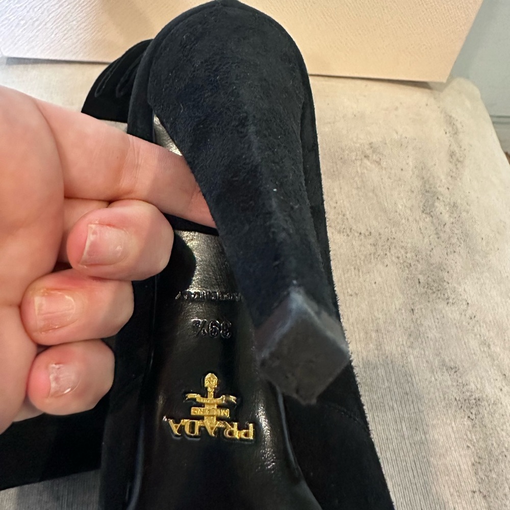 Prada pumps - Picture 7 of 11